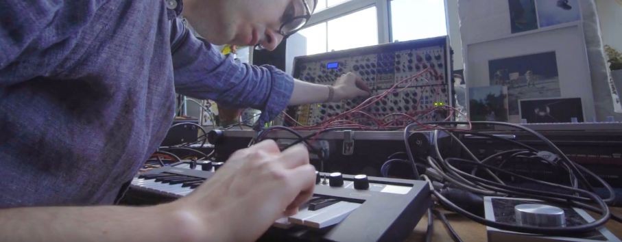 Synthbits: Tom Furse of UK Rock Band "The Horrors" and reface CP